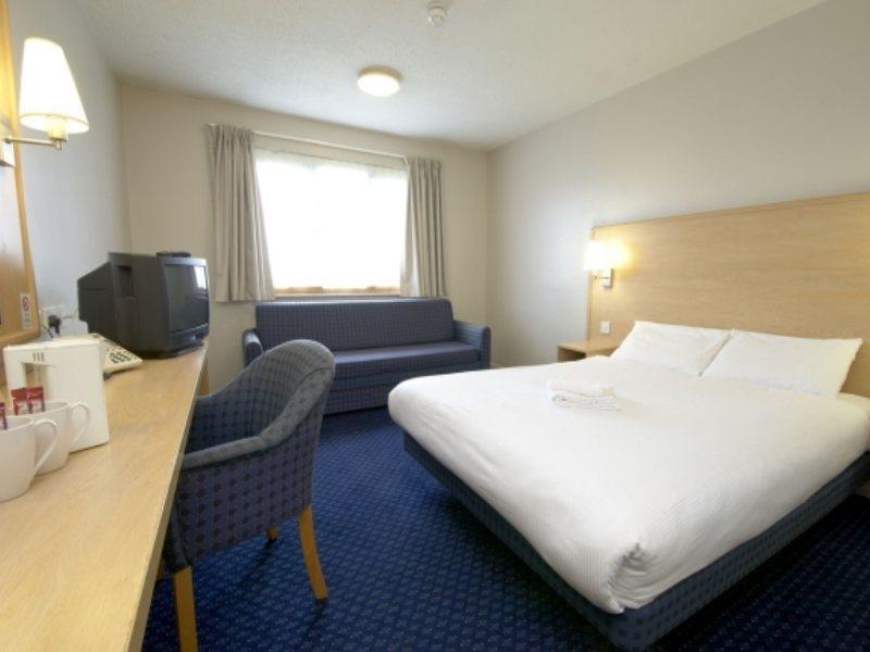 Travelodge Limerick Junction Eksteriør billede